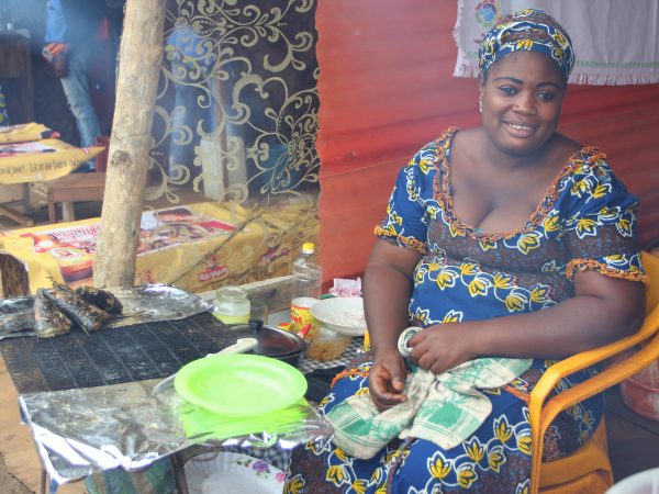 Poisson braisé au Cameroun